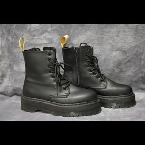Doc Martens women’s size 10 men’s size 9